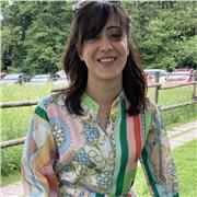 Insegnante con laurea in Lettere offre ripetizioni per le seguenti materie: italiano, latino, storia e geografia